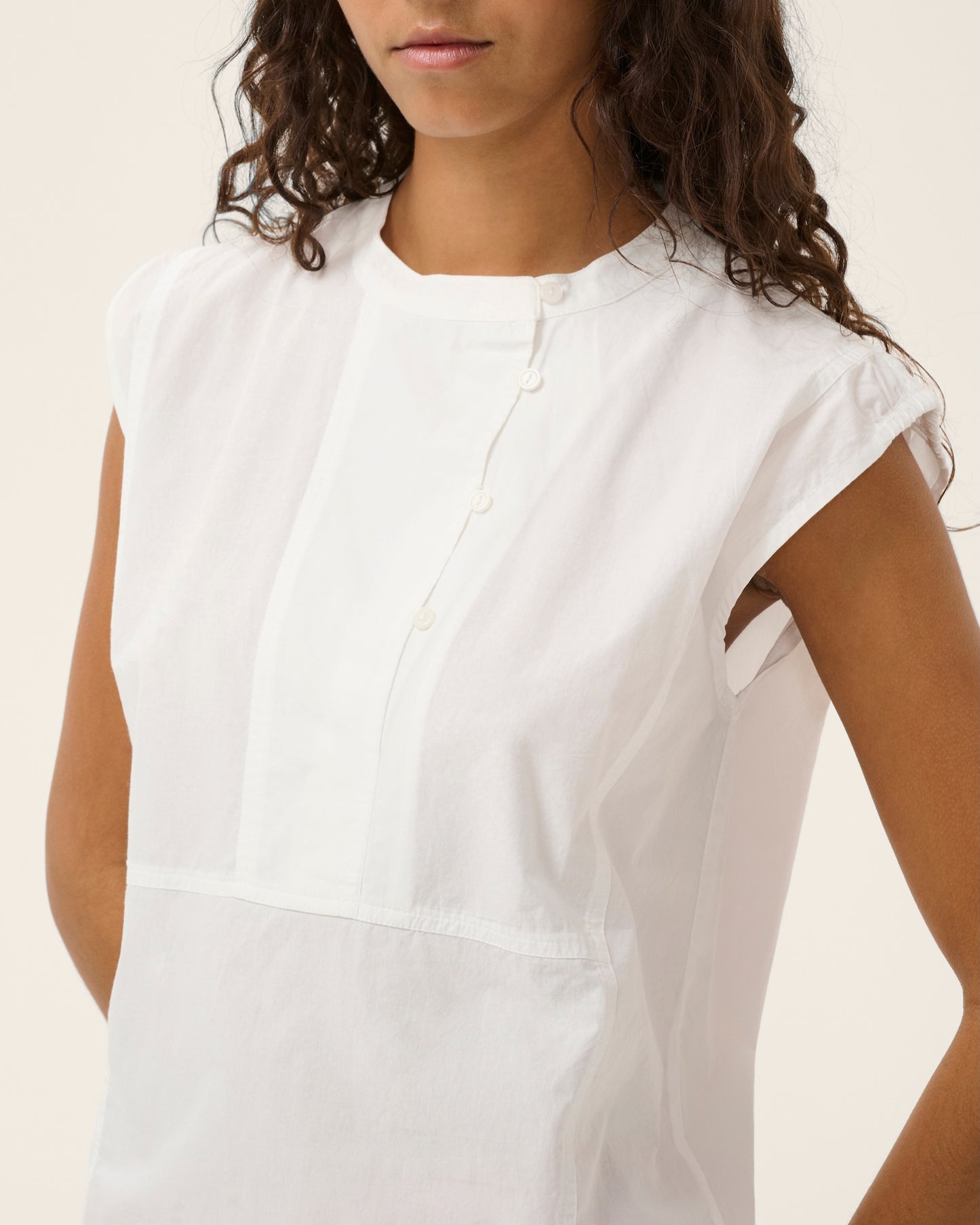 Almeda Top
