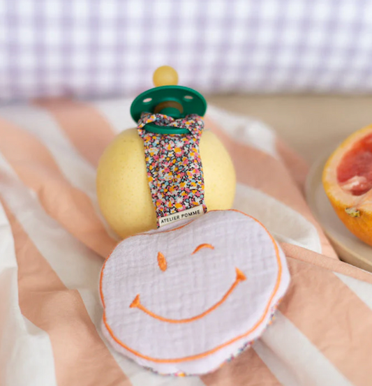 Pacifier Cuddle - Lucky Lila