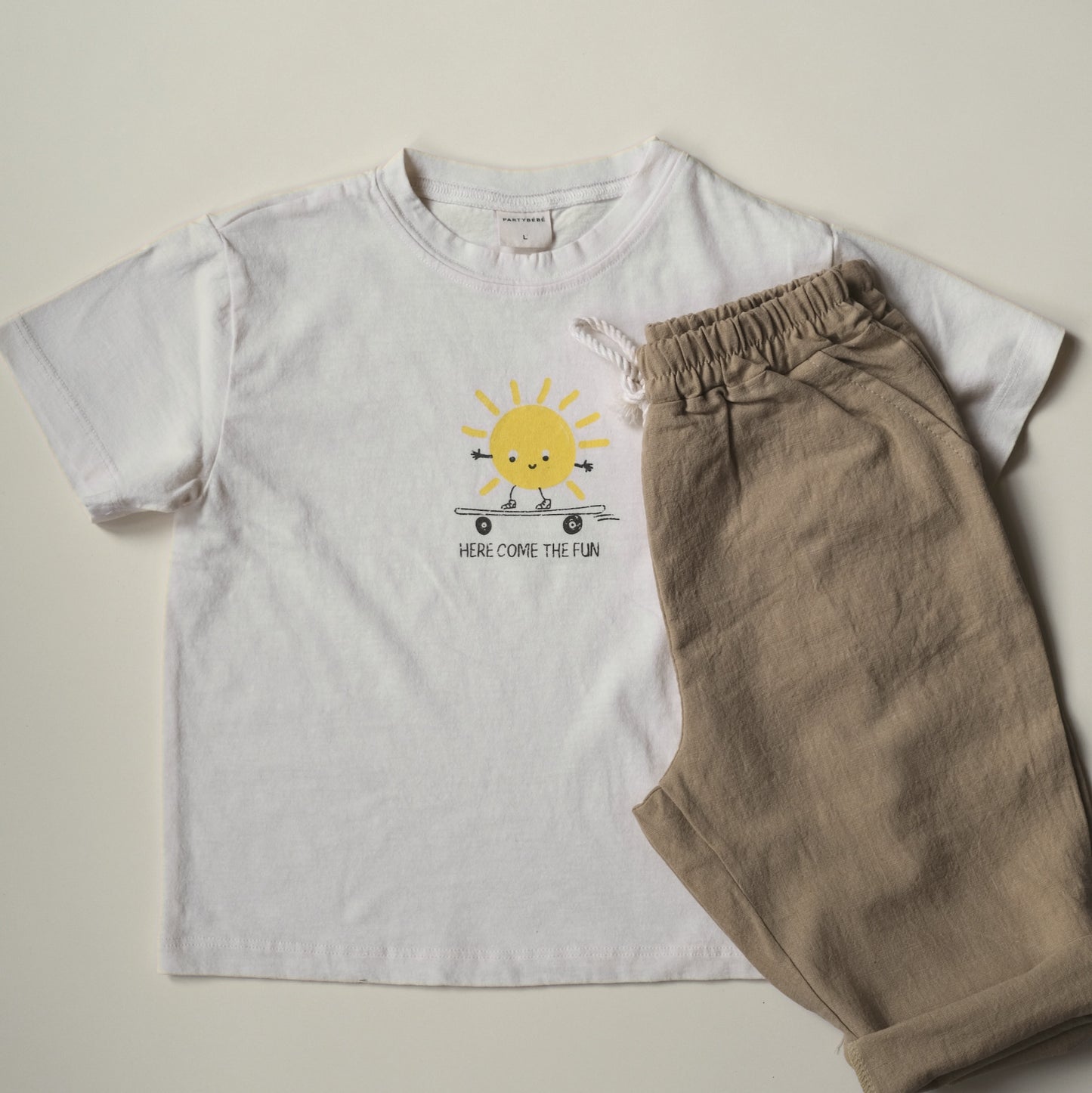 Here Comes The Fun - Sunshine Tee