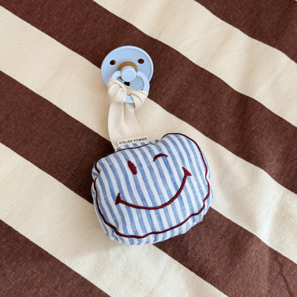 Pacifier Cuddle - La Mer Douce