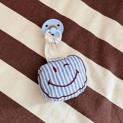 Pacifier Cuddle - La Mer Douce