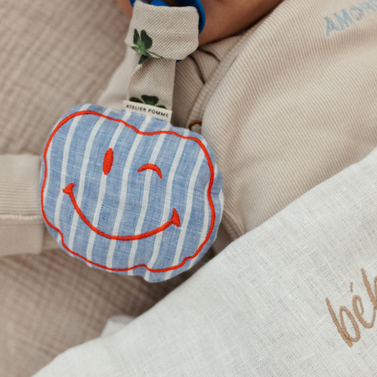 Pacifier Cuddle - Lovely Linen L'Amour